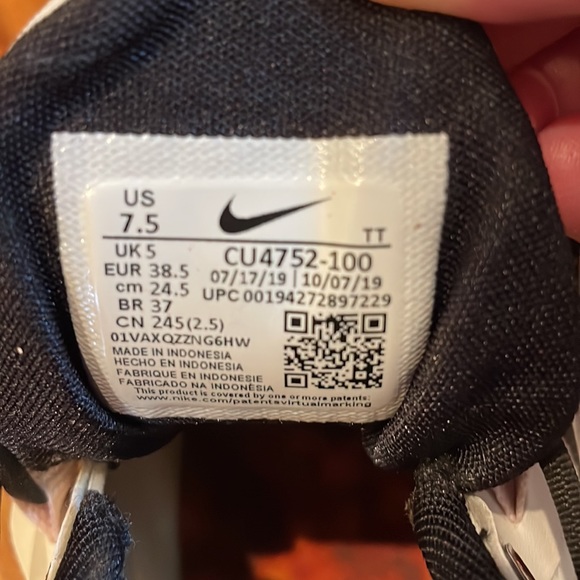 Nike air max 270 react size 7 1/2 - Picture 5 of 5